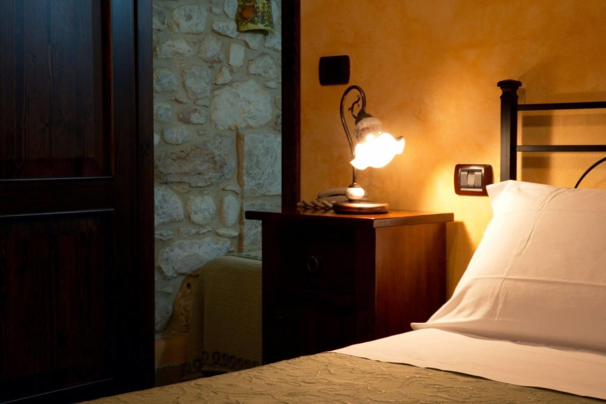 Agriturismo Il Casolare Di Nonno Mario Manoppello Kültér fotó